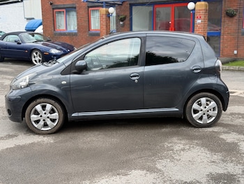 Used Toyota AYGO 2011 for sale - 77774512: Photo