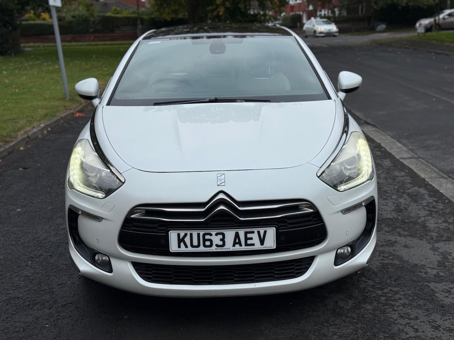 Used Citroen DS5 2013 for sale - 76656521: Photo 2