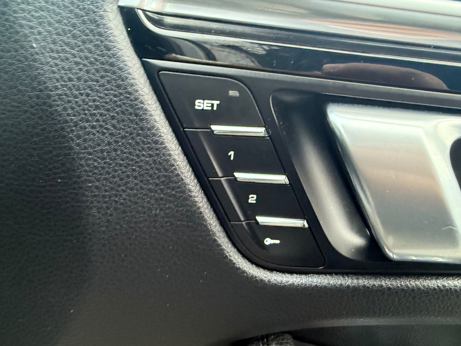 Used Porsche Macan 2019 for sale - 77189082: Photo 11