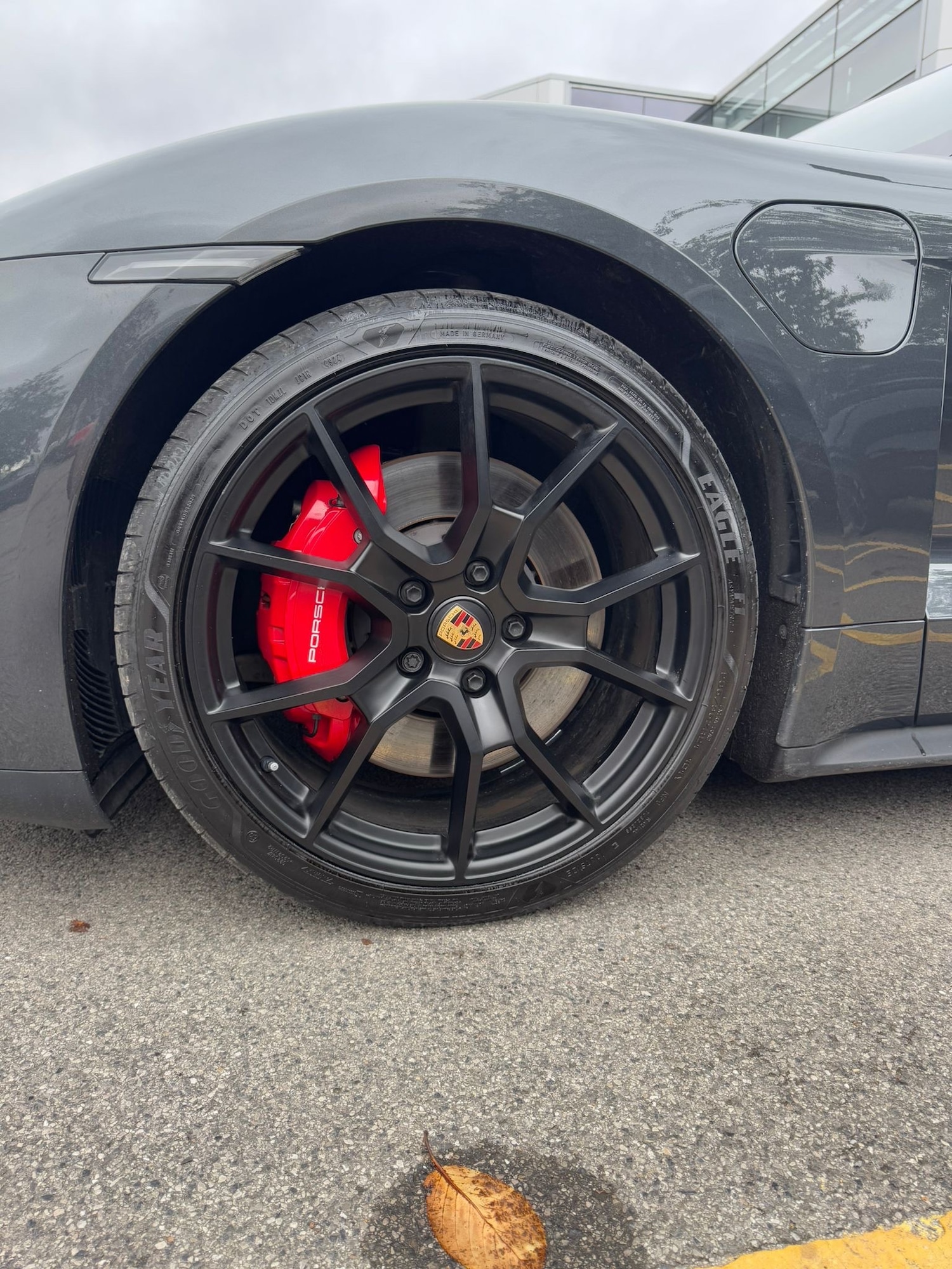 Used Porsche Taycan 2023 for sale - 76752030: Photo 14