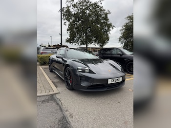 Used Porsche Taycan 2023 for sale - 76752030: Photo