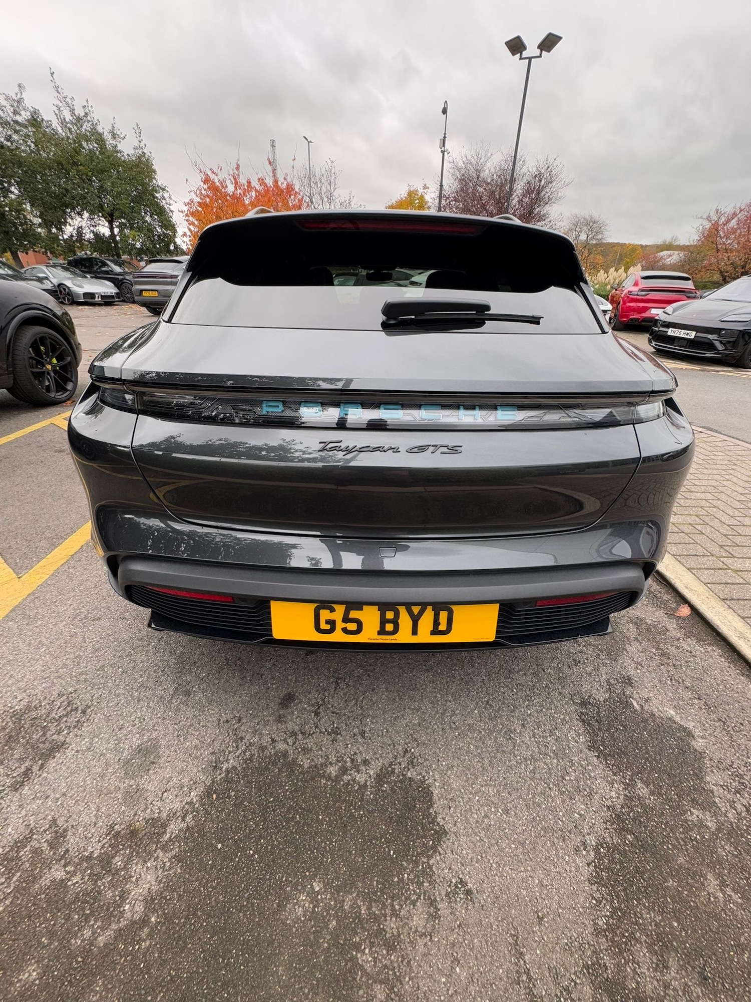 Used Porsche Taycan 2023 for sale - 76752030: Photo 5