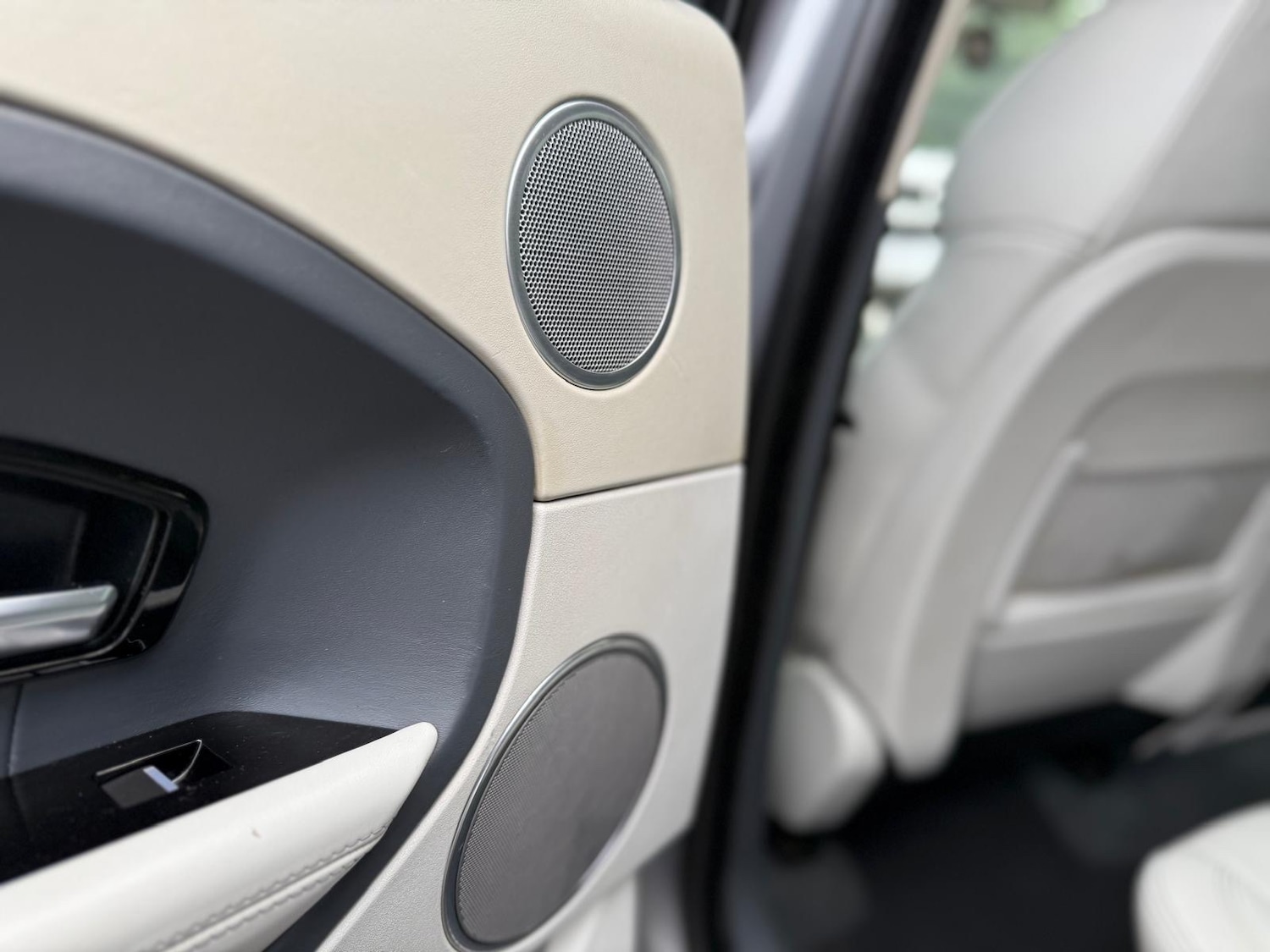 Used Land Rover Range Rover Evoque 2012 for sale - 76596619: Photo 18