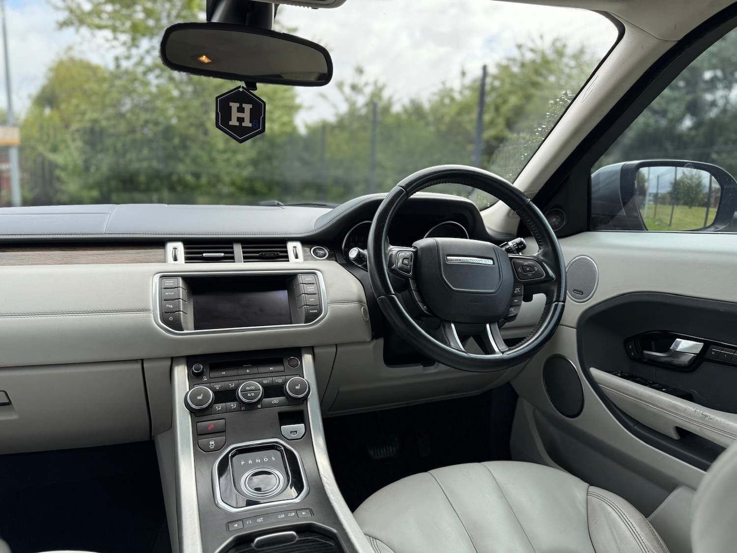 Used Land Rover Range Rover Evoque 2012 for sale - 76596619: Photo 19