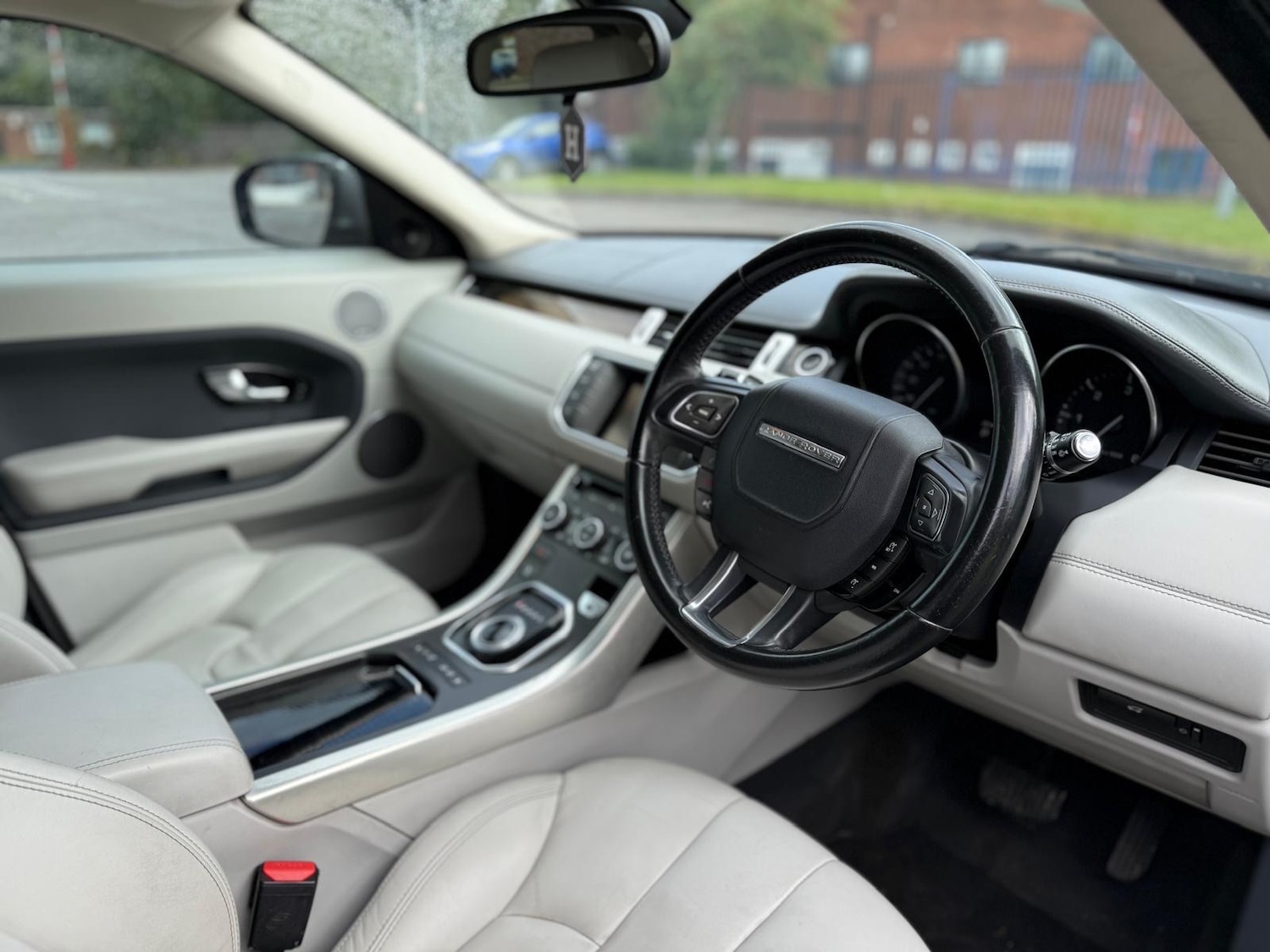 Used Land Rover Range Rover Evoque 2012 for sale - 76596619: Photo 9