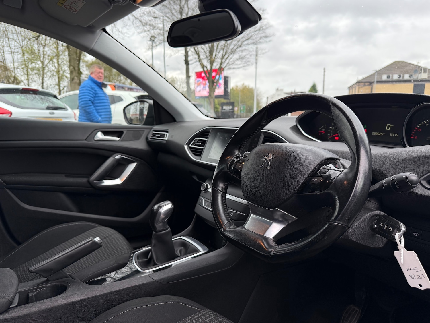 Used Peugeot 308 2018 for sale - 76573802: Photo 11