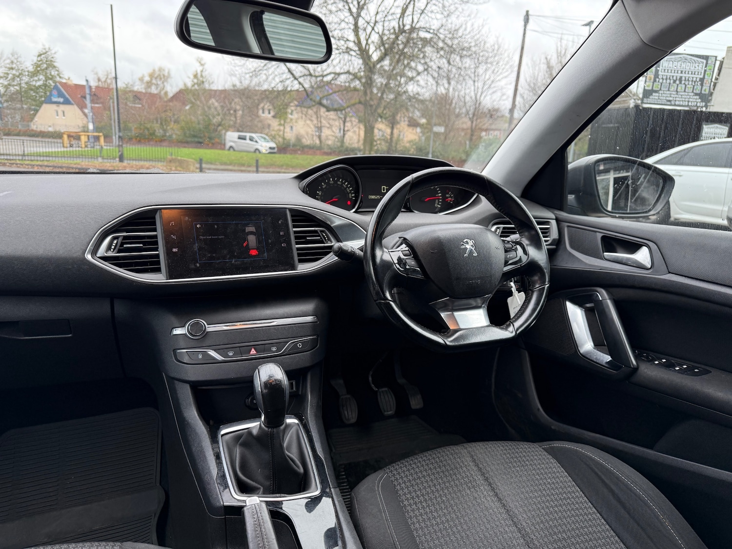 Used Peugeot 308 2018 for sale - 76573802: Photo 12
