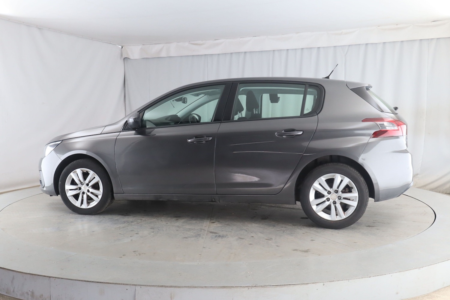 Used Peugeot 308 2018 for sale - 76573802: Photo 6
