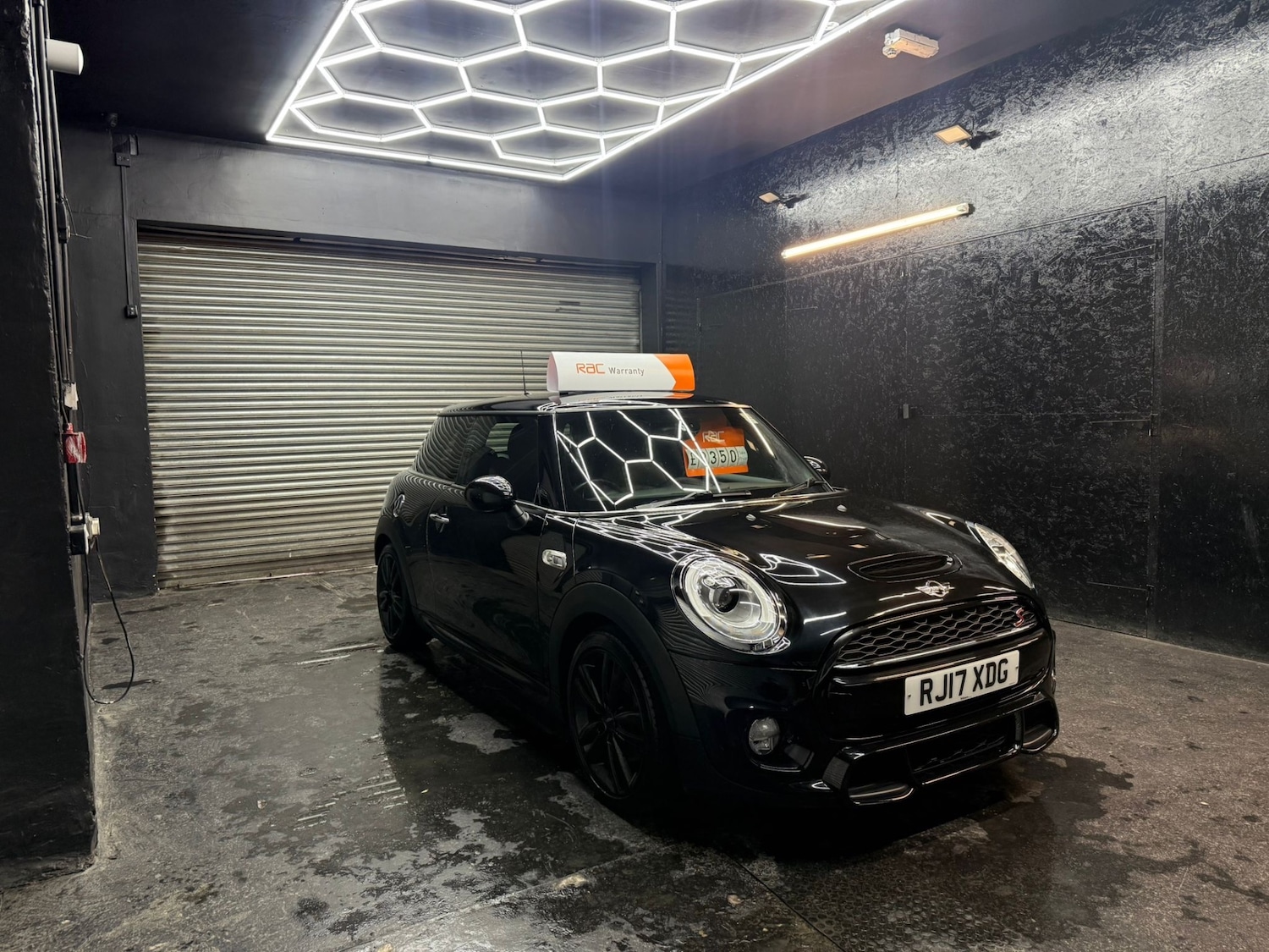 Used MINI Hatch 2017 for sale - 76588267: Photo 1