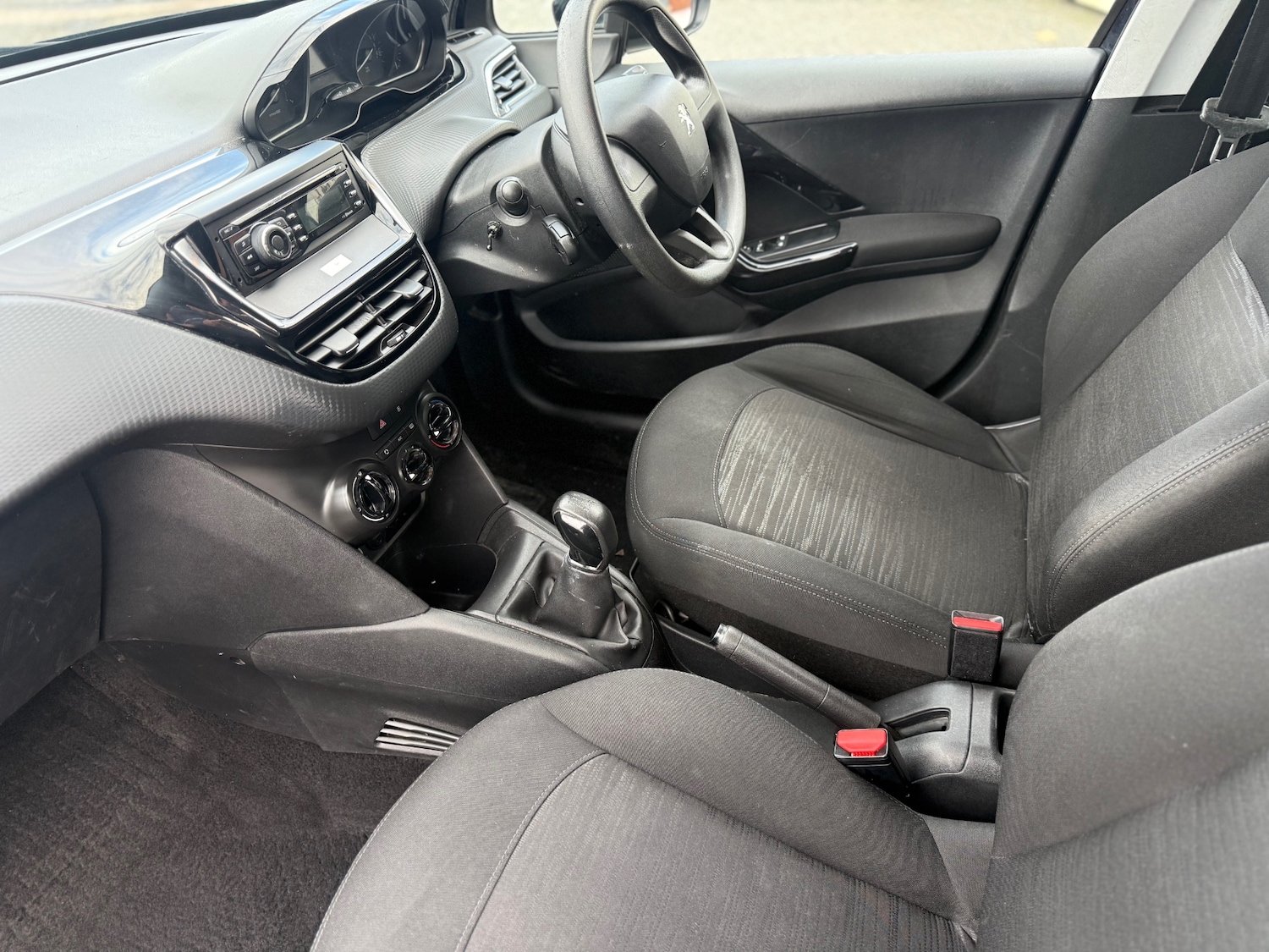 Used Peugeot 208 2018 for sale - 77549069: Photo 11
