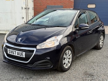 Used Peugeot 208 2018 for sale - 77549069: Photo