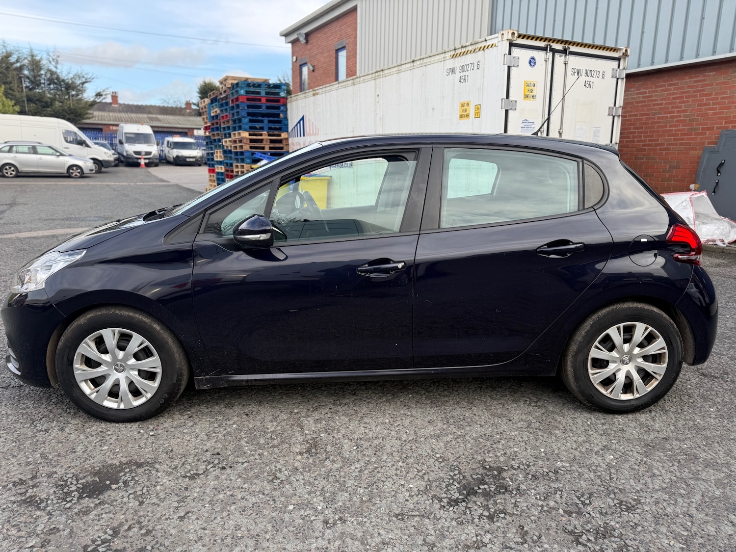 Used Peugeot 208 2018 for sale - 77549069: Photo 4