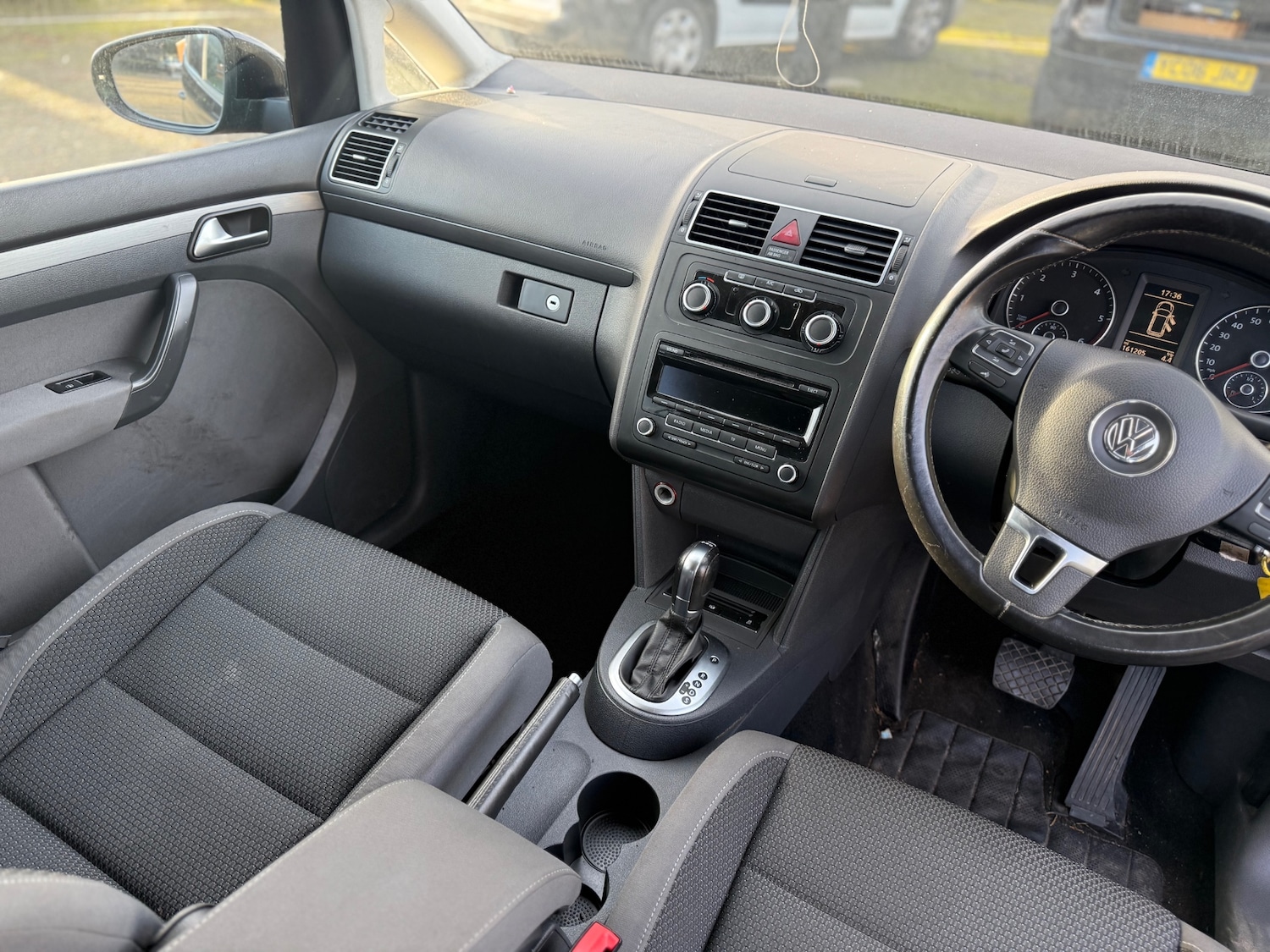 Used Volkswagen Touran 2012 for sale - 76941909: Photo 15