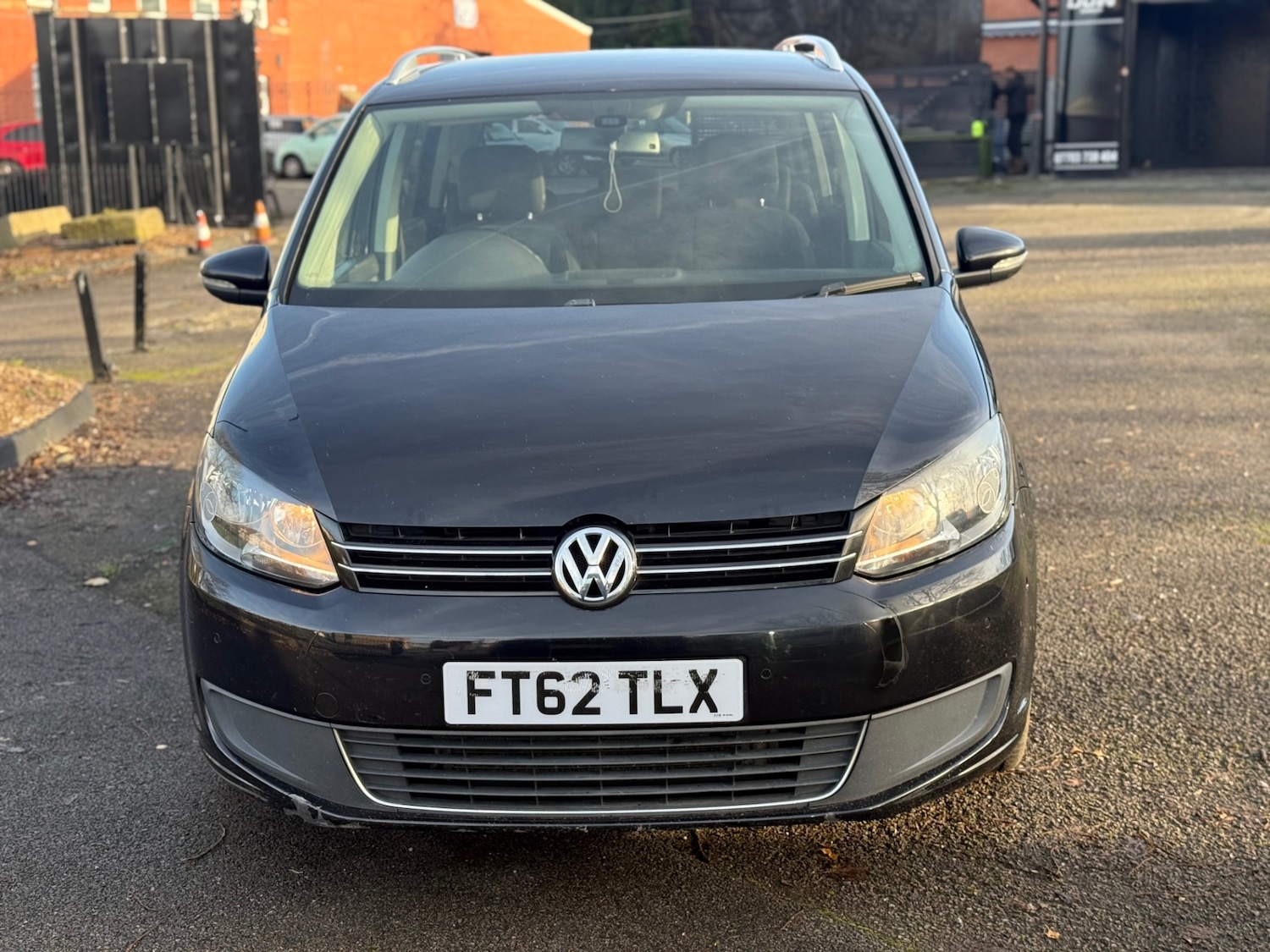 Used Volkswagen Touran 2012 for sale - 76941909: Photo 2