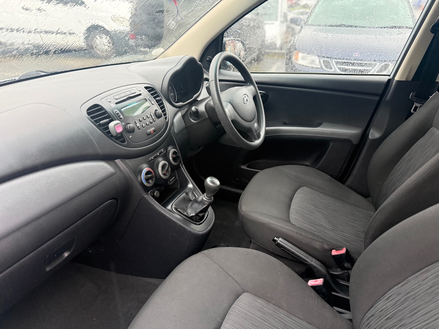 Used Hyundai i10 2012 for sale - 77705762: Photo 8