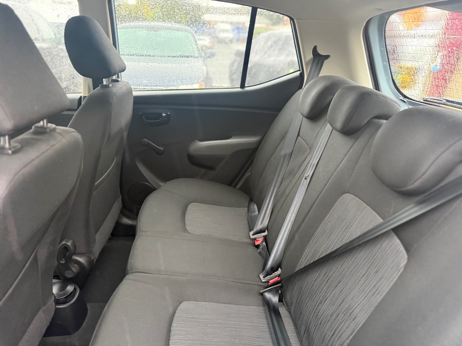 Used Hyundai i10 2012 for sale - 77705762: Photo 9