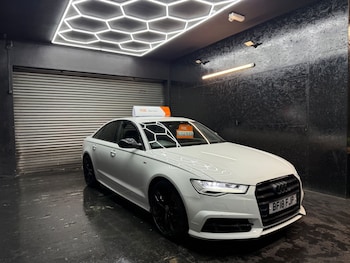 2018 (18) - 2.0 TDI Ultra Black Edition 4dr S Tronic