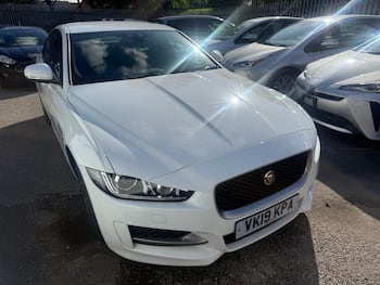 Used Jaguar XE 2019 for sale - 79820106: Photo