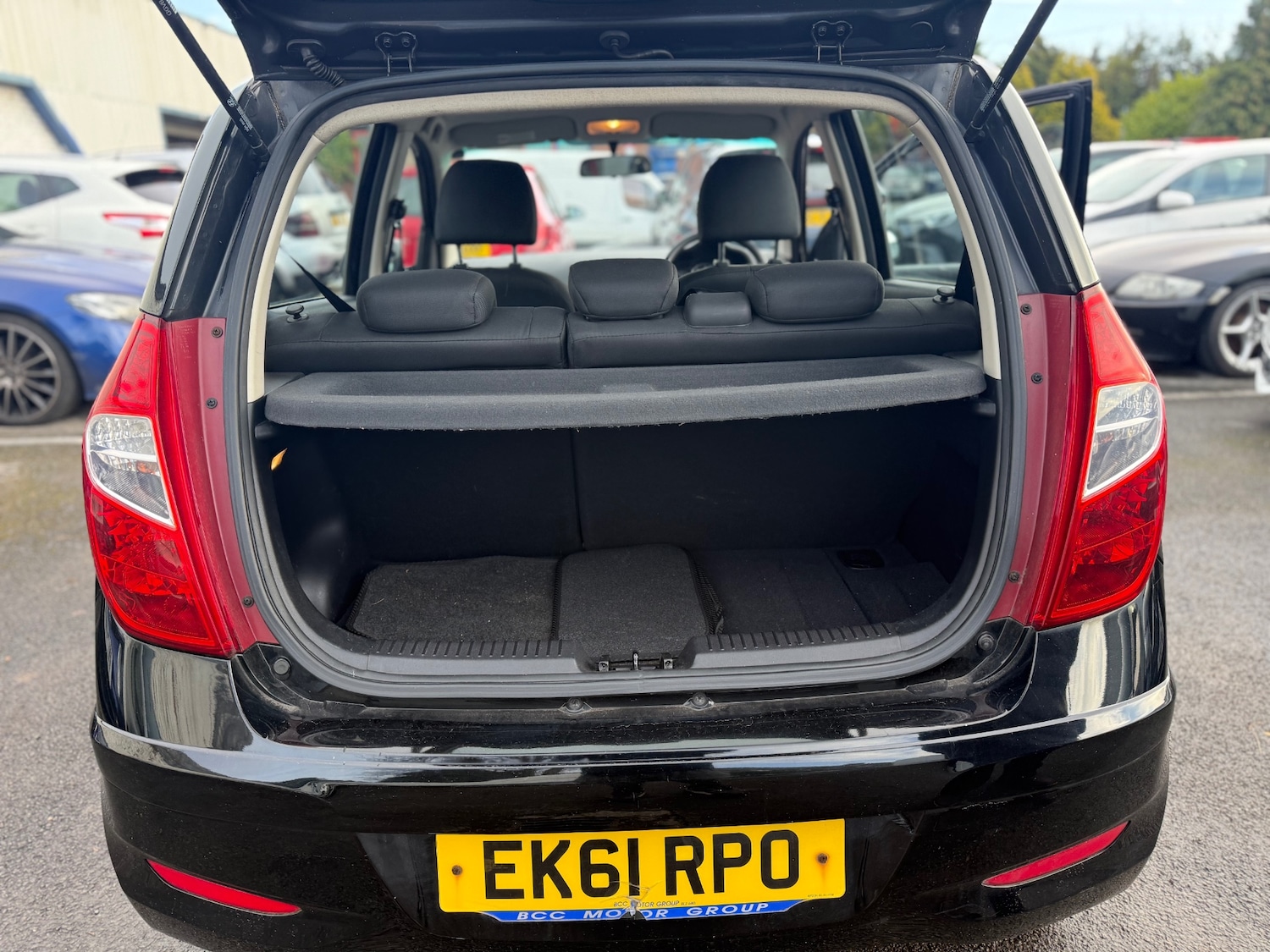 Used Hyundai i10 2011 for sale - 77394010: Photo 12