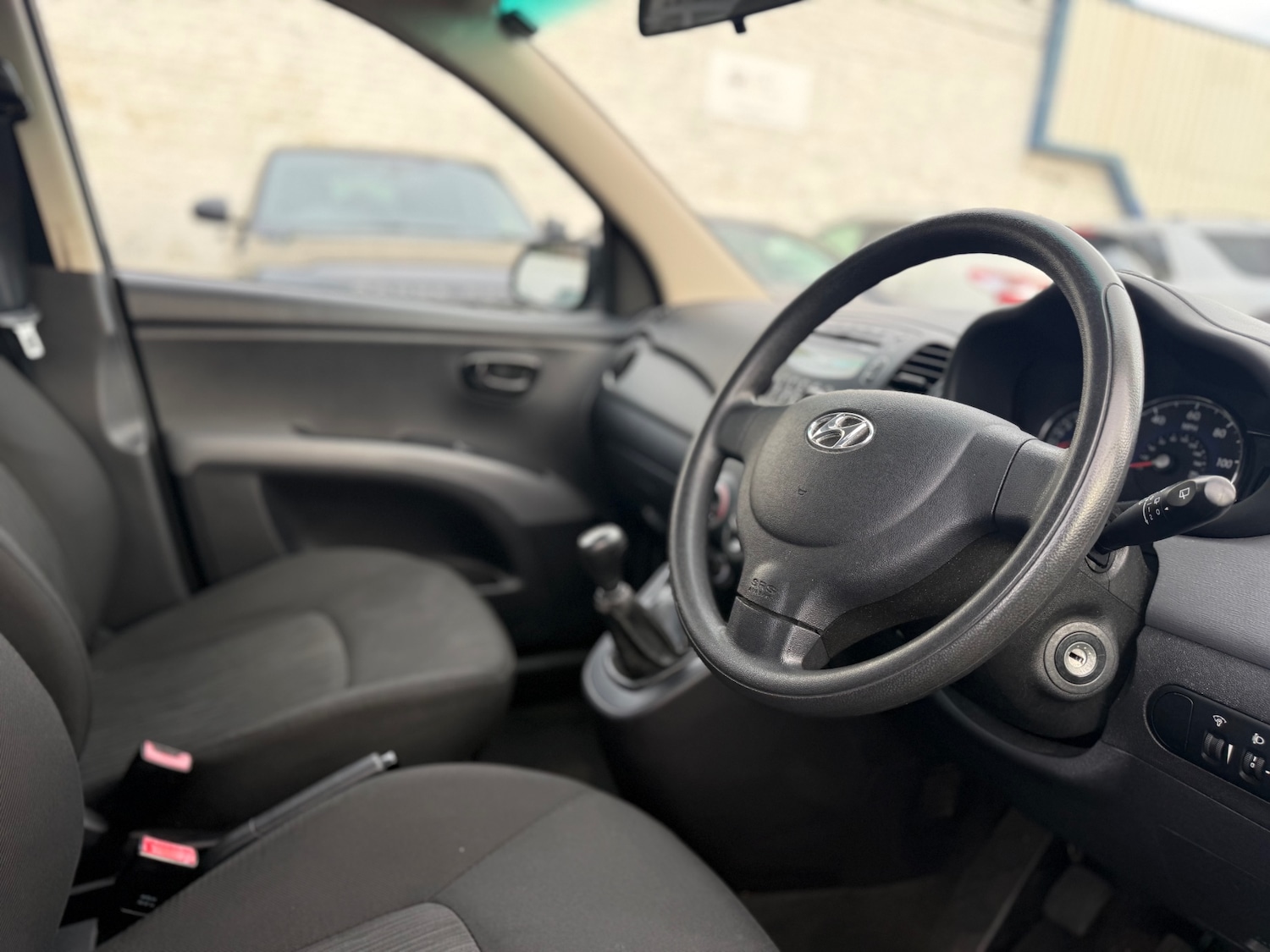 Used Hyundai i10 2011 for sale - 77394010: Photo 9