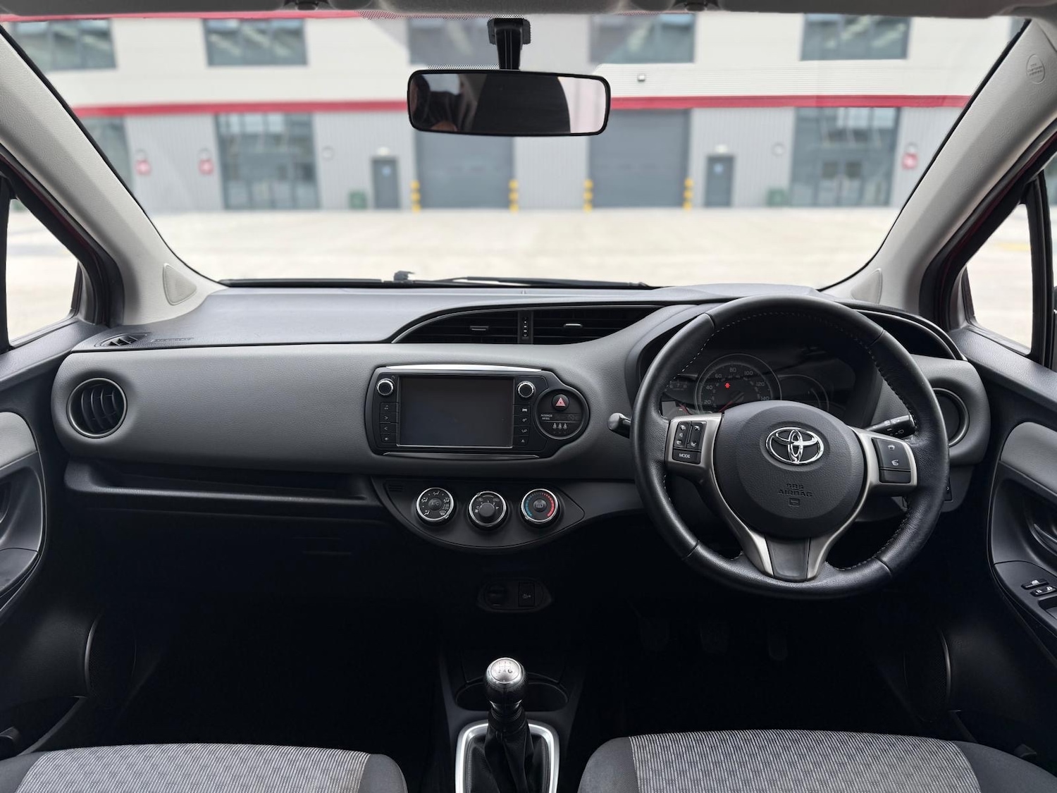 Used Toyota Yaris 2016 for sale - 76591923: Photo 16