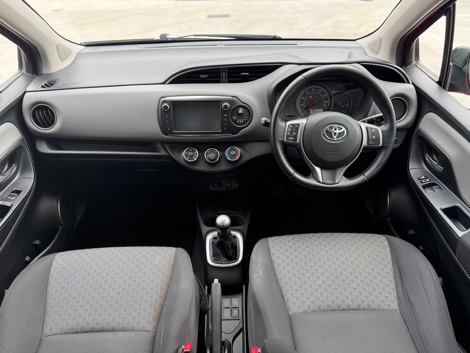 Used Toyota Yaris 2016 for sale - 76591923: Photo 17