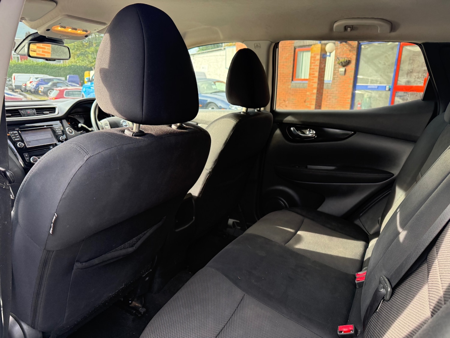 Used Nissan Qashqai 2015 for sale - 76548083: Photo 10