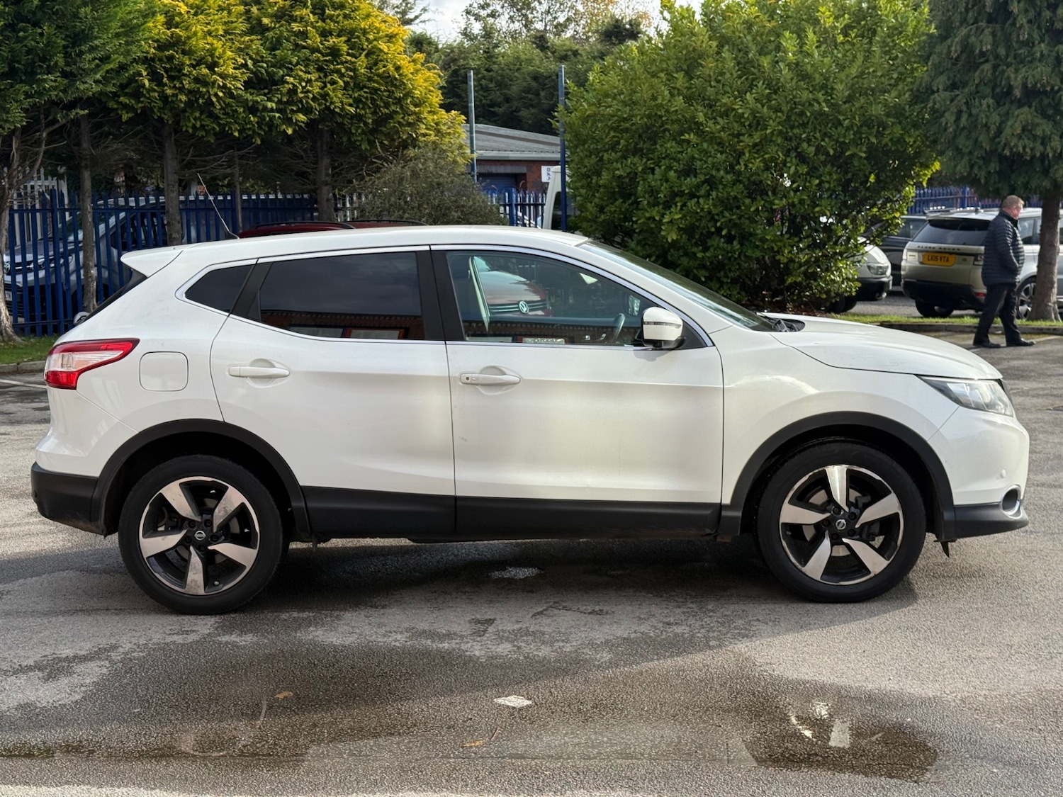 Used Nissan Qashqai 2015 for sale - 76548083: Photo 5
