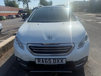 Used Peugeot 2008 2015 for sale - 78740180: Photo