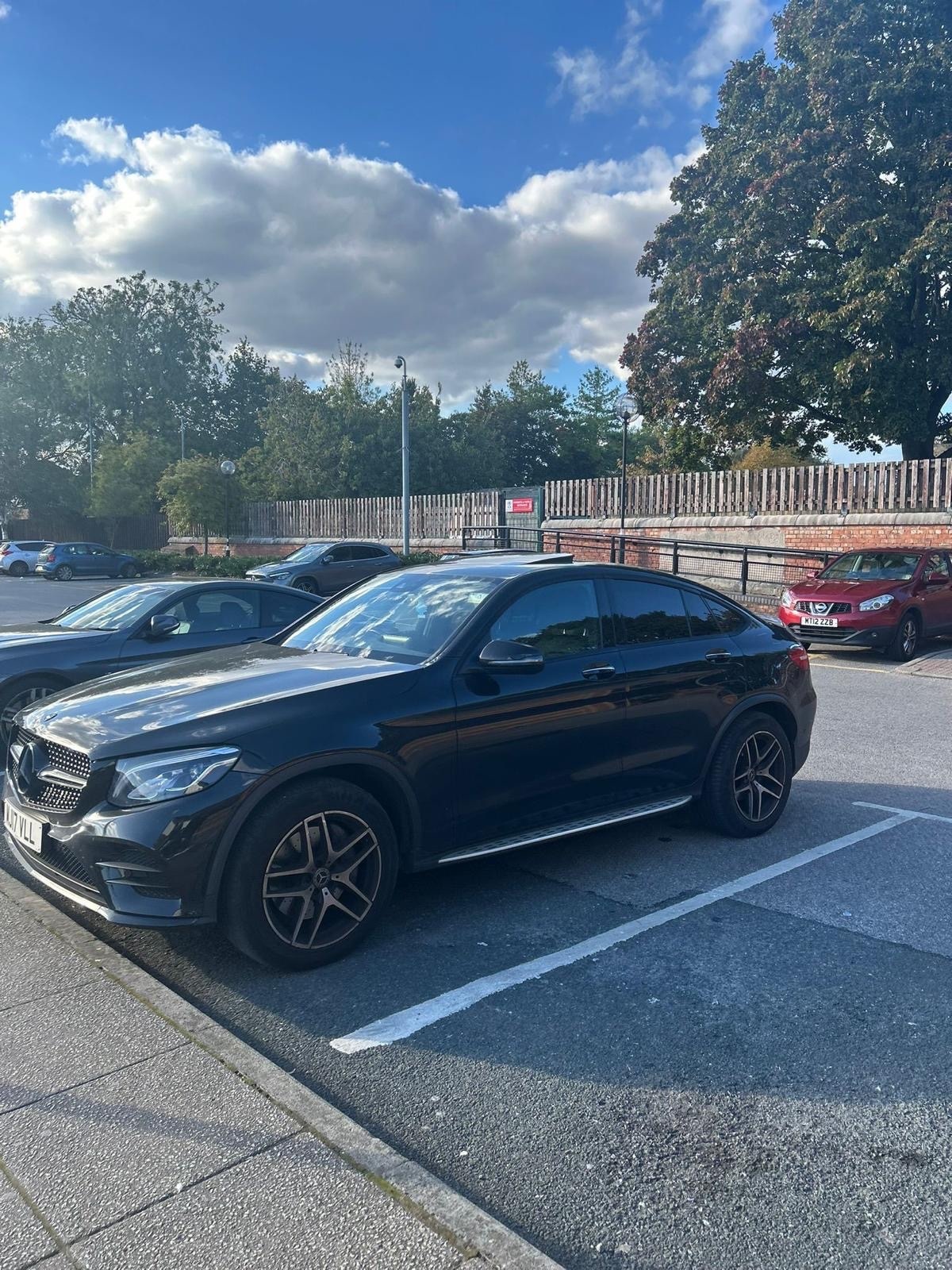 Used Mercedes-Benz GLC 2017 for sale - 76941912: Photo 2