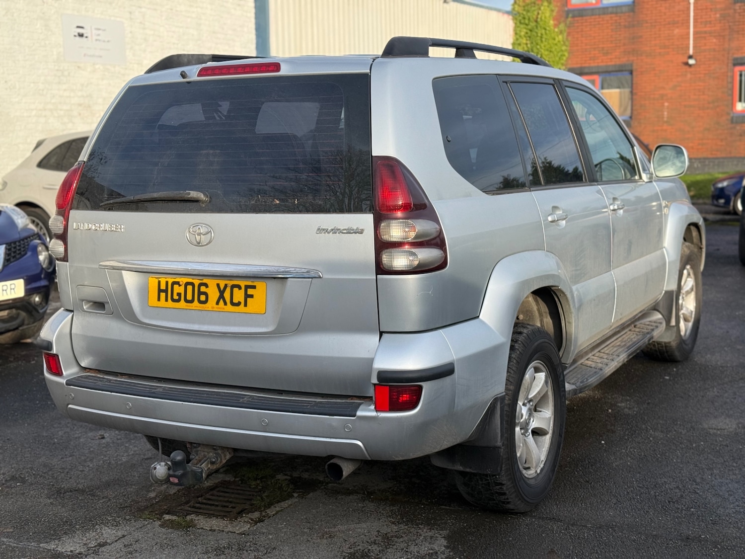 Used Toyota Land Cruiser 2006 for sale - 77200861: Photo 6