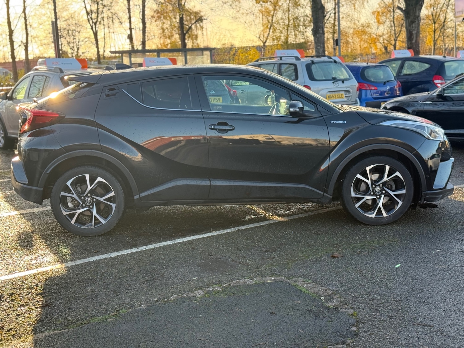Used Toyota C-HR 2019 for sale - 76738608: Photo 4