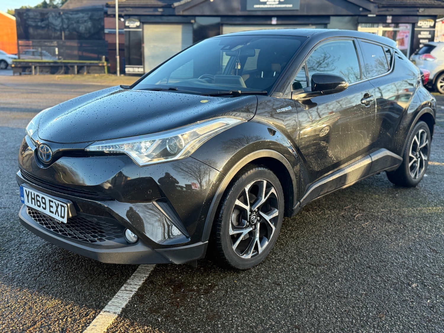 Used Toyota C-HR 2019 for sale - 76738608: Photo 7