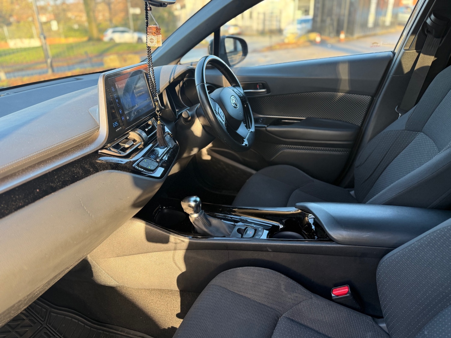 Used Toyota C-HR 2019 for sale - 76738608: Photo 8