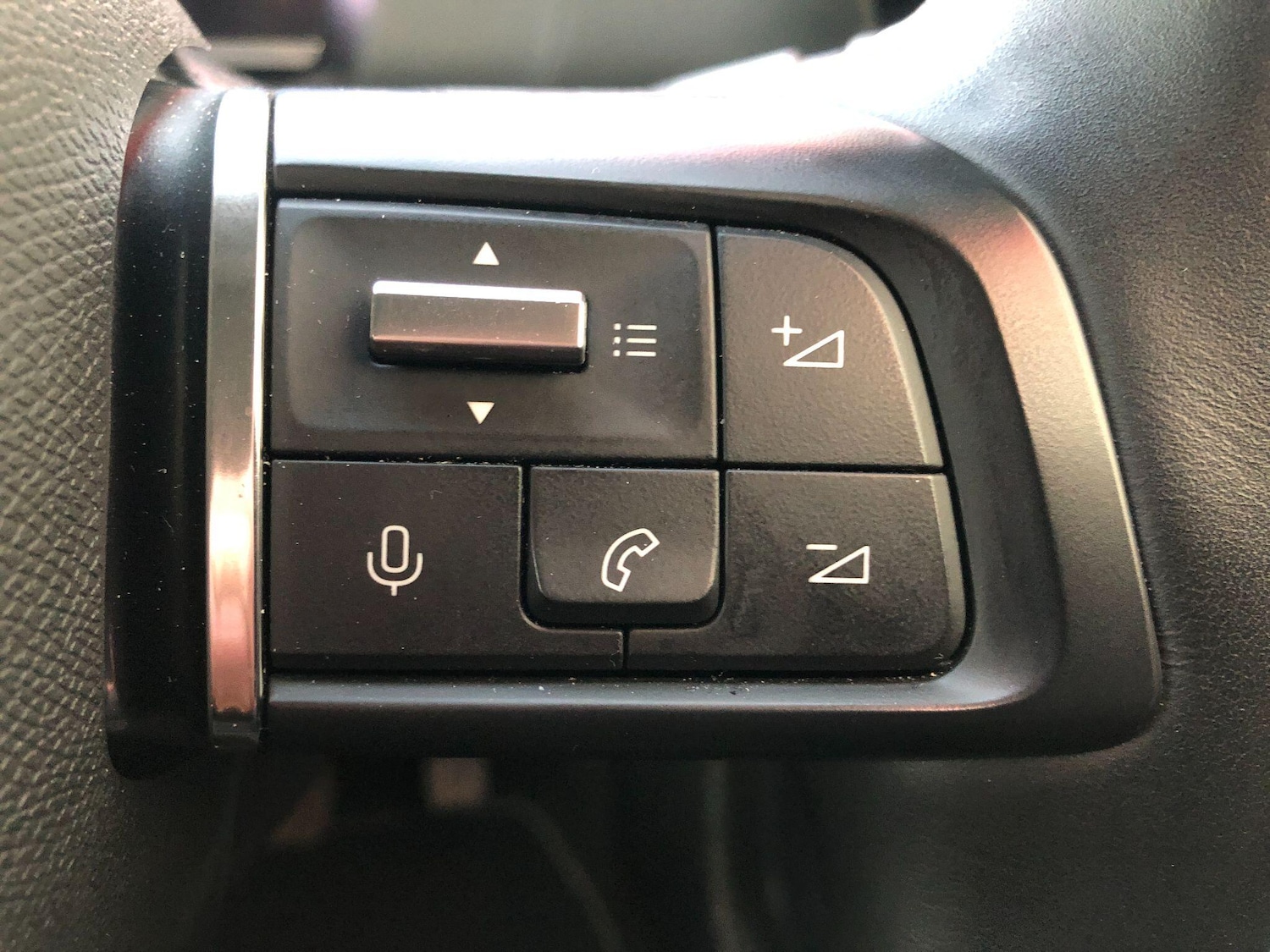 Used Citroen e-C4 2023 for sale - 76786850: Photo 28