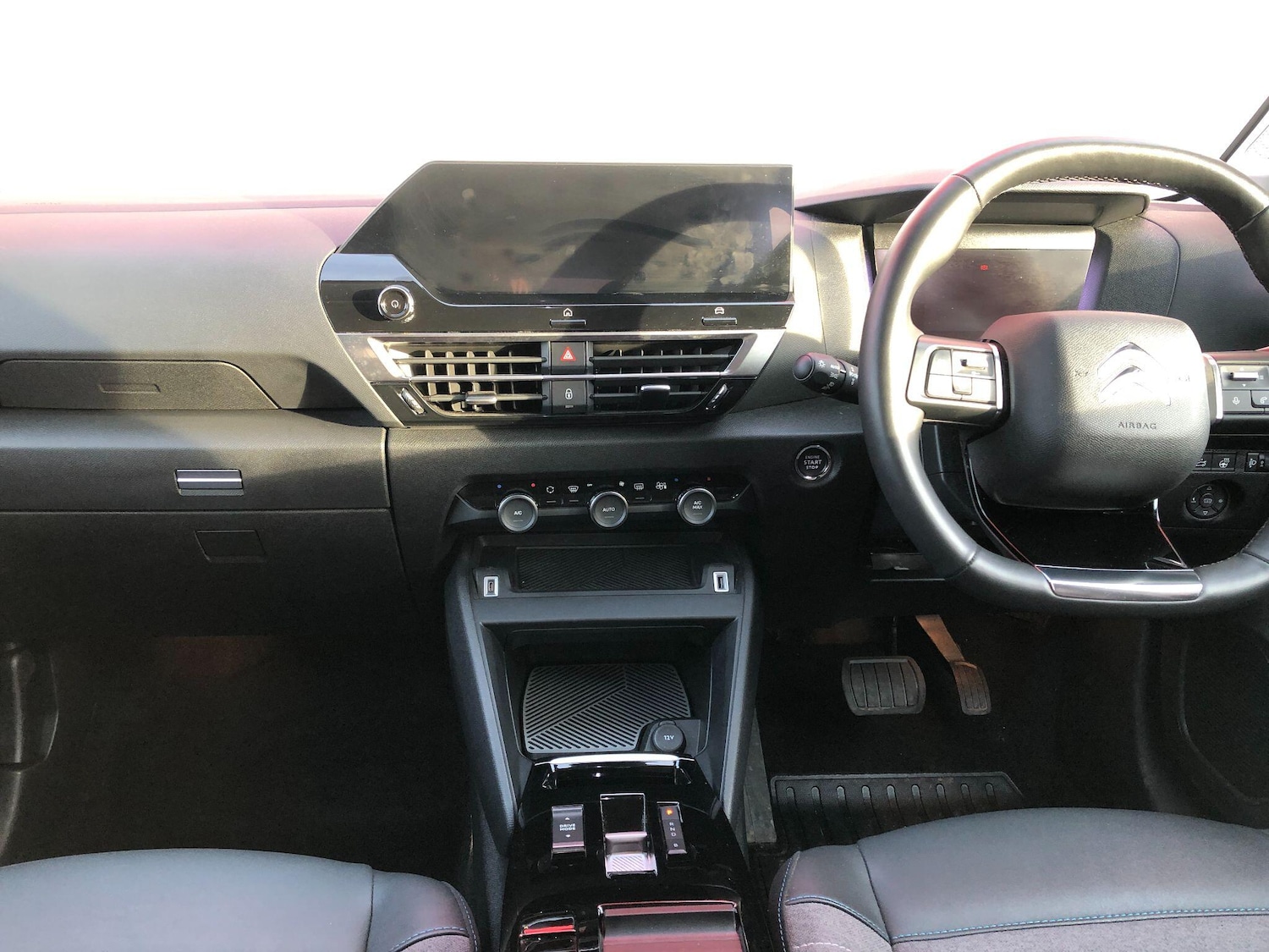 Used Citroen e-C4 X 2023 for sale - 76549944: Photo 12