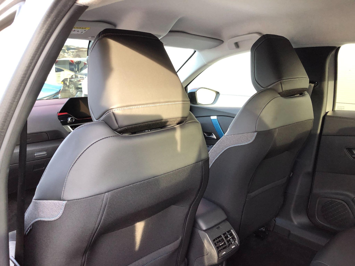 Used Citroen e-C4 X 2023 for sale - 76549944: Photo 20