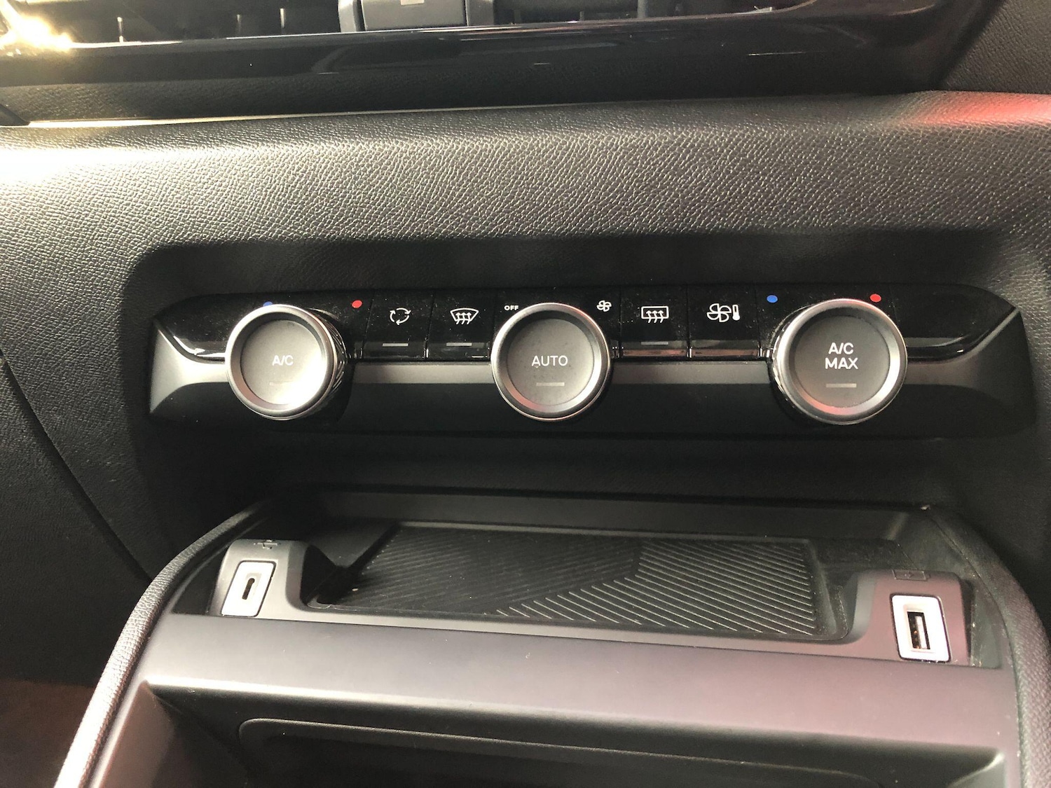 Used Citroen e-C4 X 2023 for sale - 76549944: Photo 28