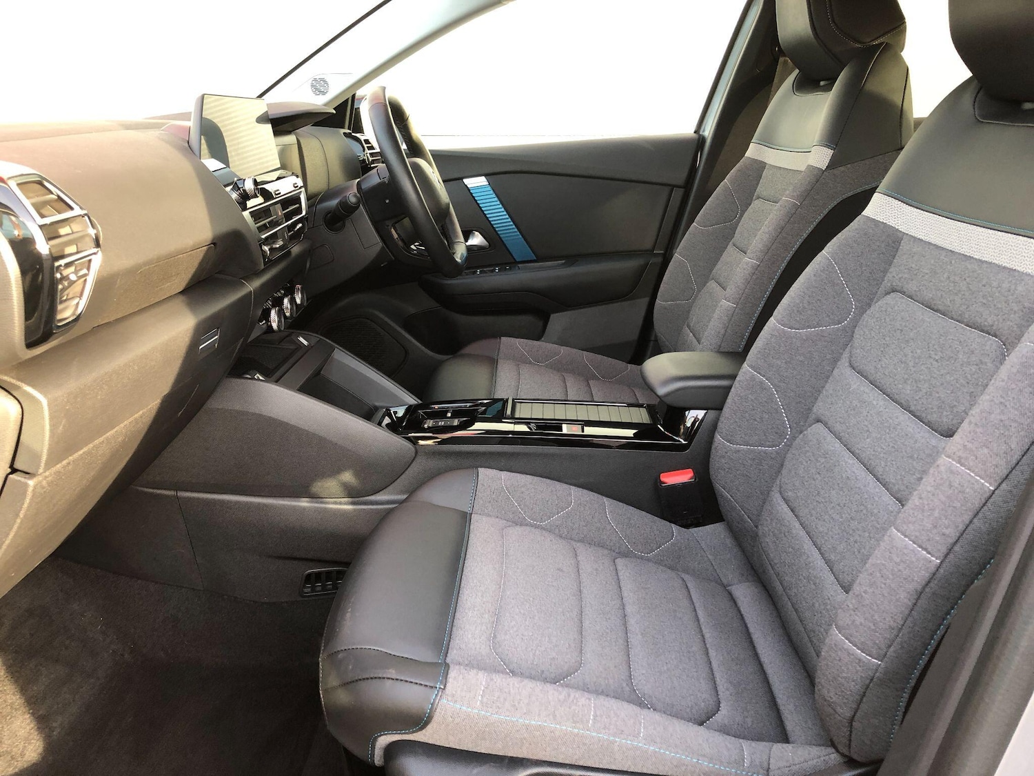 Used Citroen e-C4 X 2023 for sale - 76549944: Photo 39