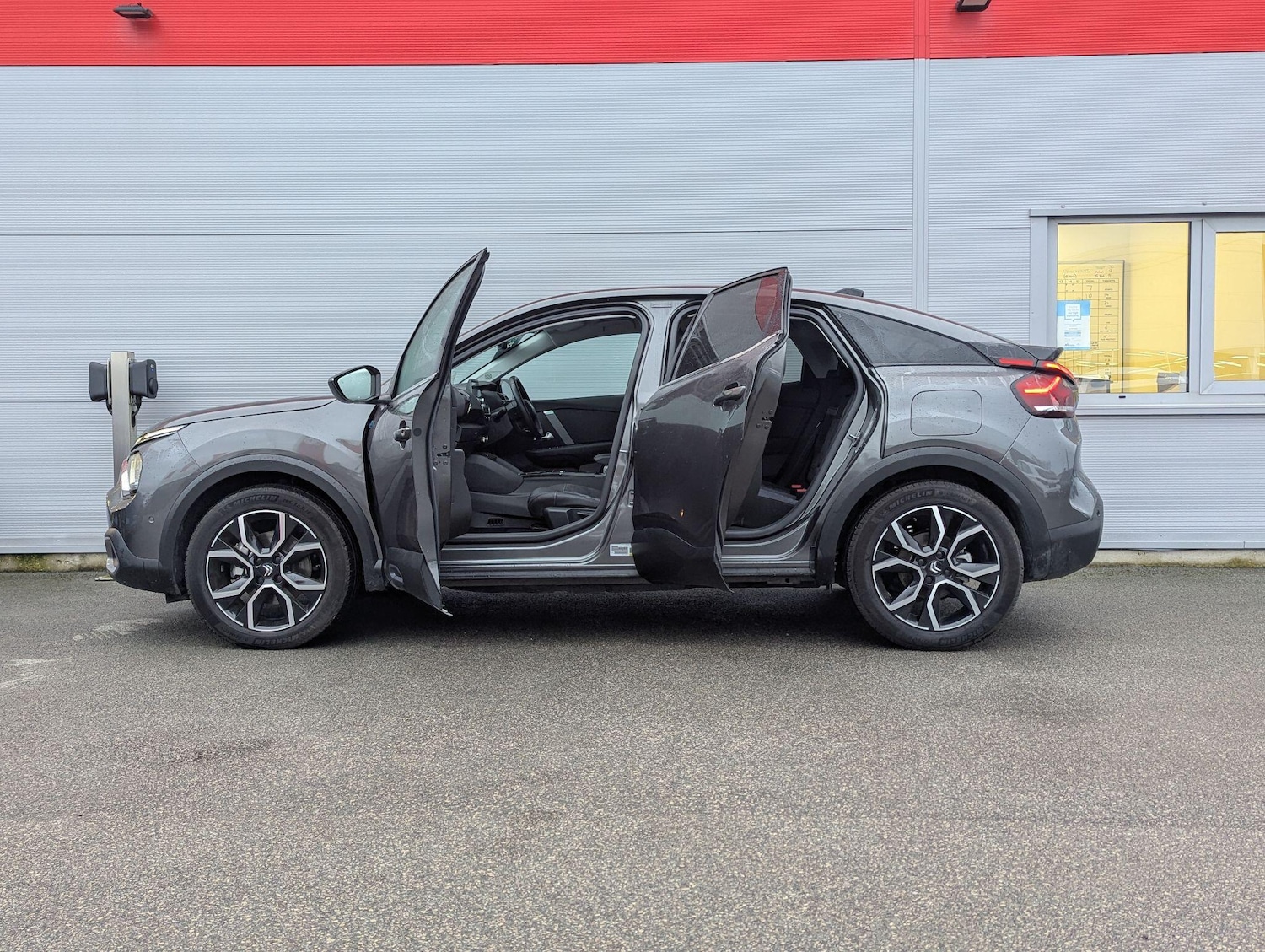 Used Citroen C4 2024 for sale - 77737378: Photo 8