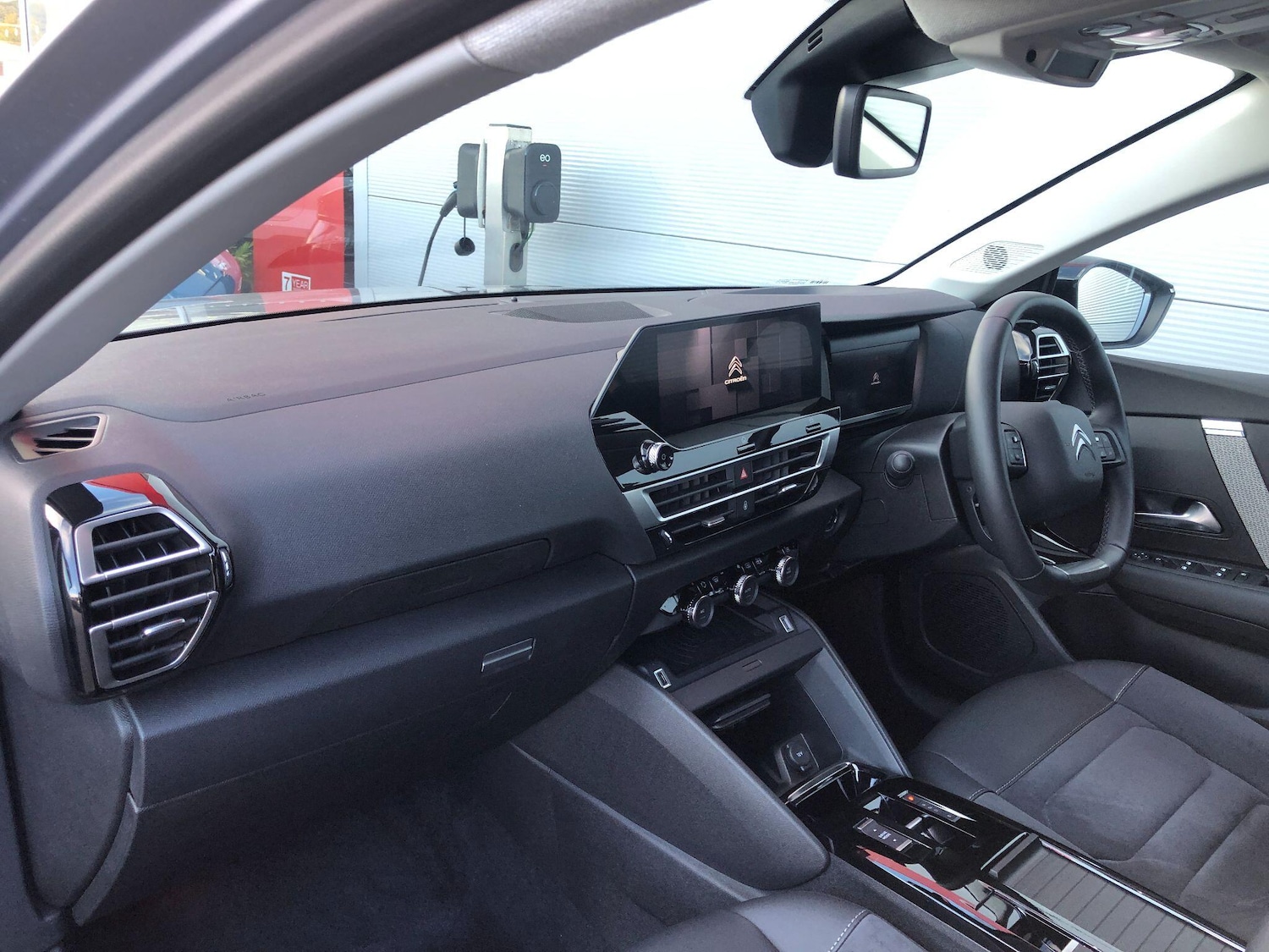 Used Citroen e-C4 X 2024 for sale - 75781838: Photo 25