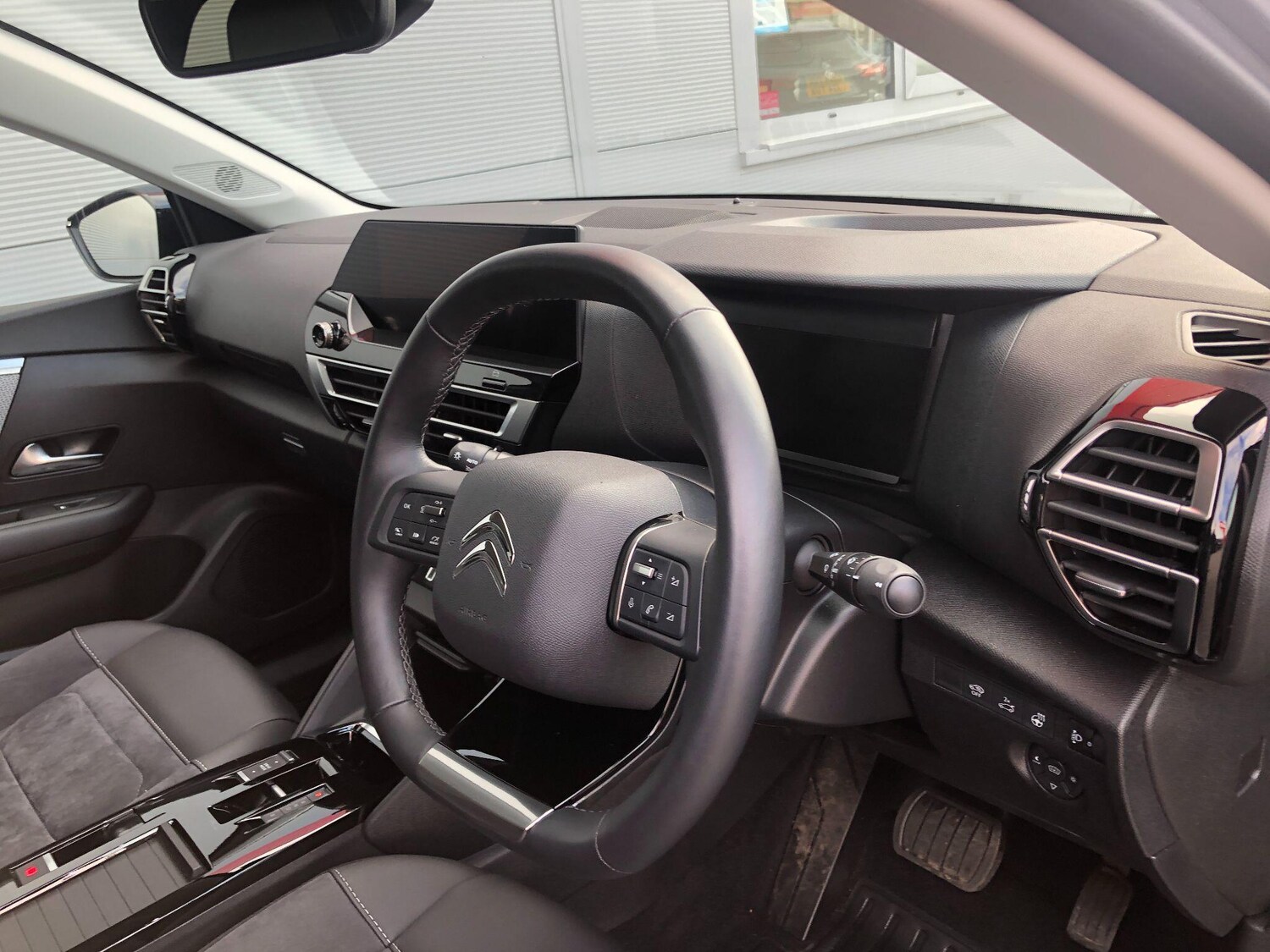 Used Citroen e-C4 X 2024 for sale - 75781838: Photo 33