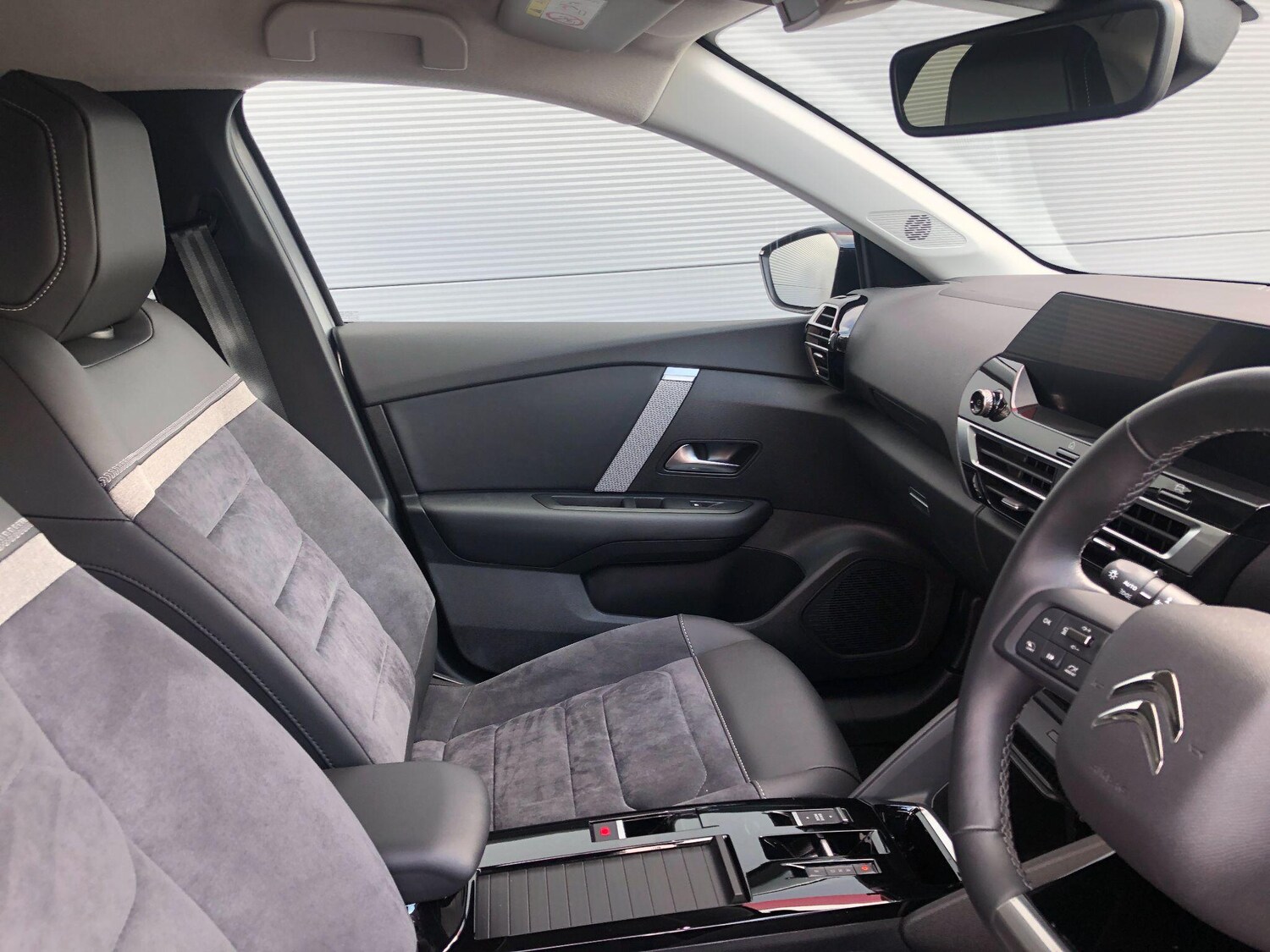 Used Citroen e-C4 X 2024 for sale - 75781838: Photo 34