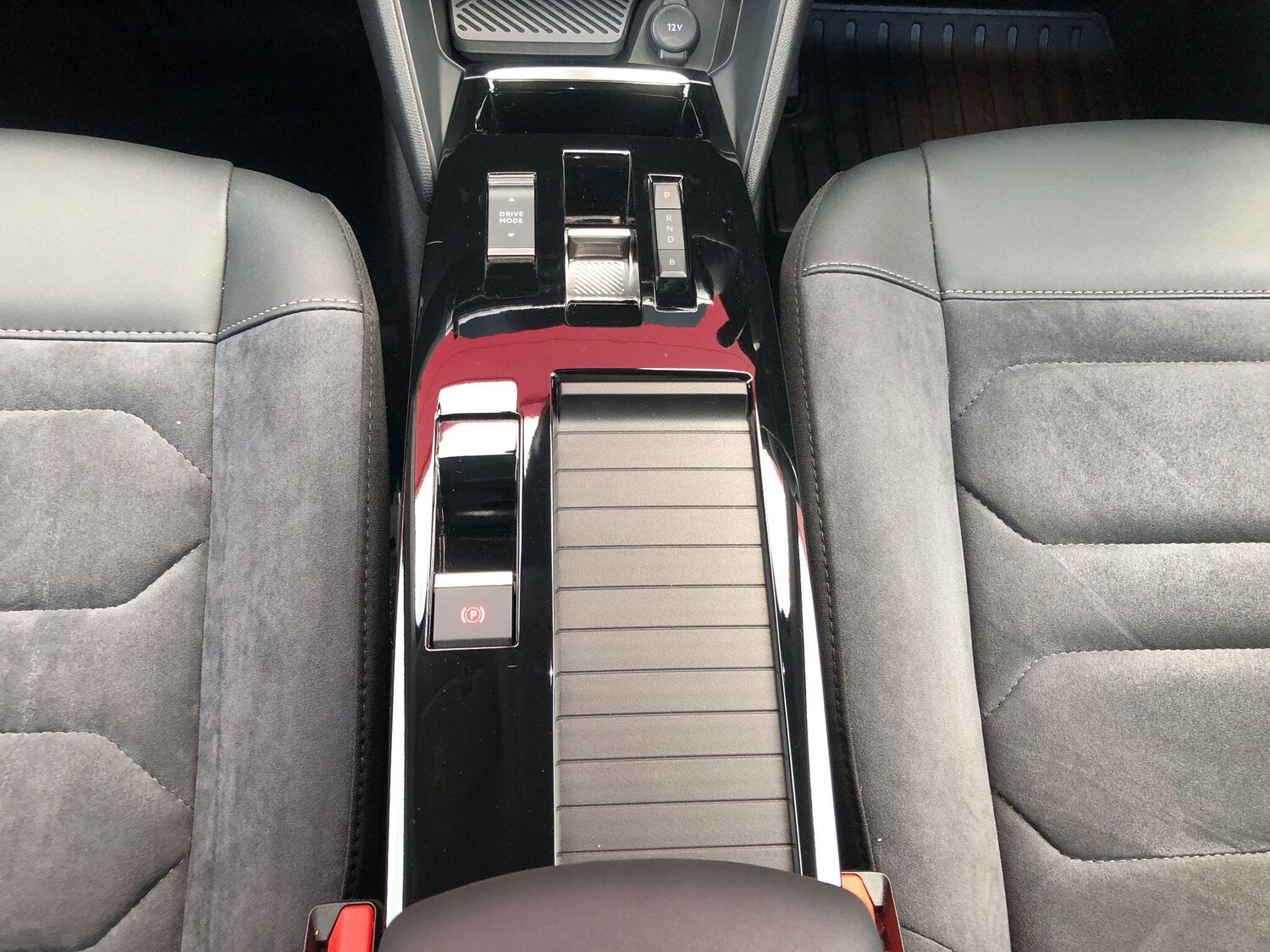 Used Citroen e-C4 X 2024 for sale - 75781838: Photo 44