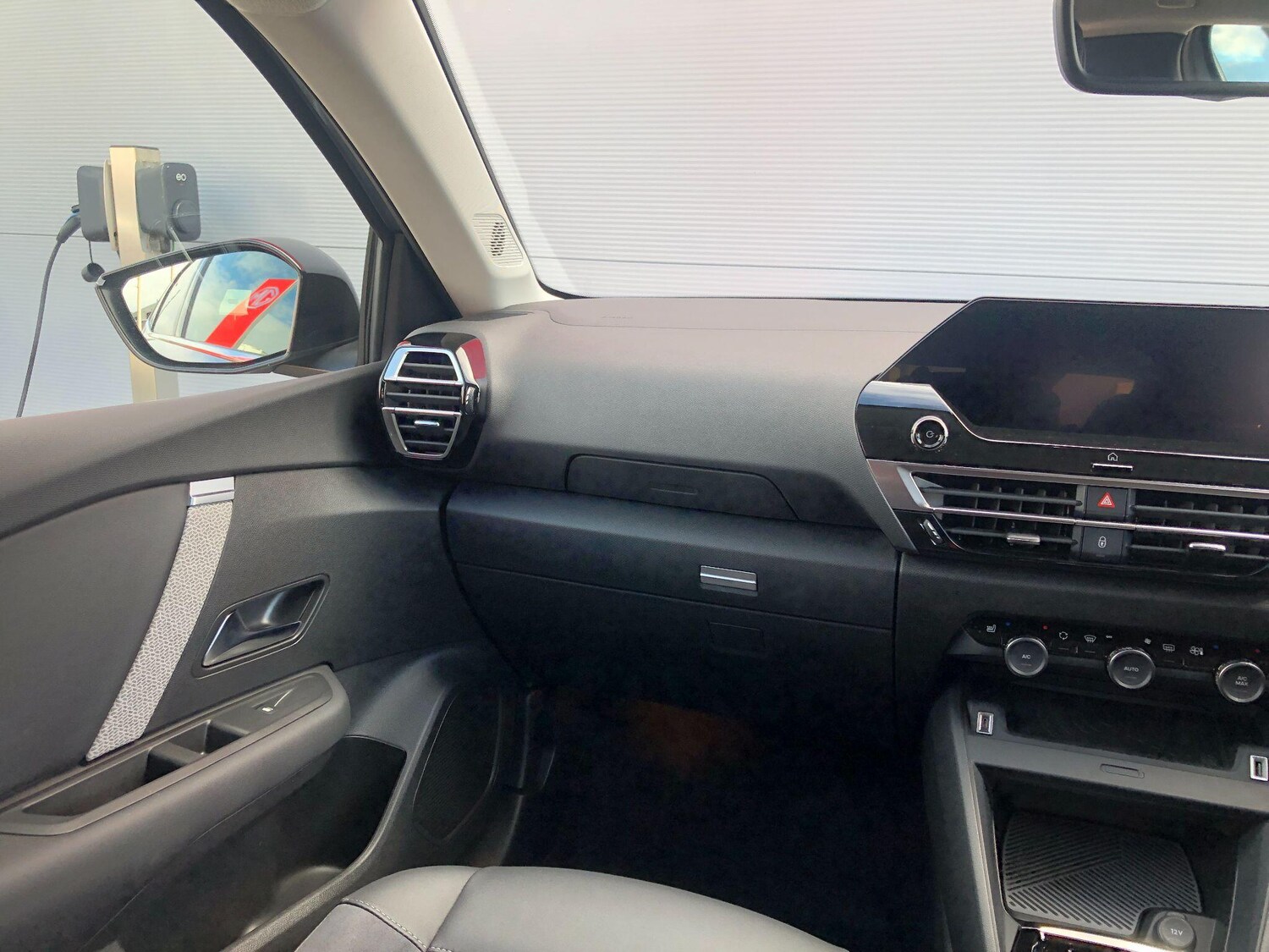 Used Citroen e-C4 X 2024 for sale - 75781838: Photo 47