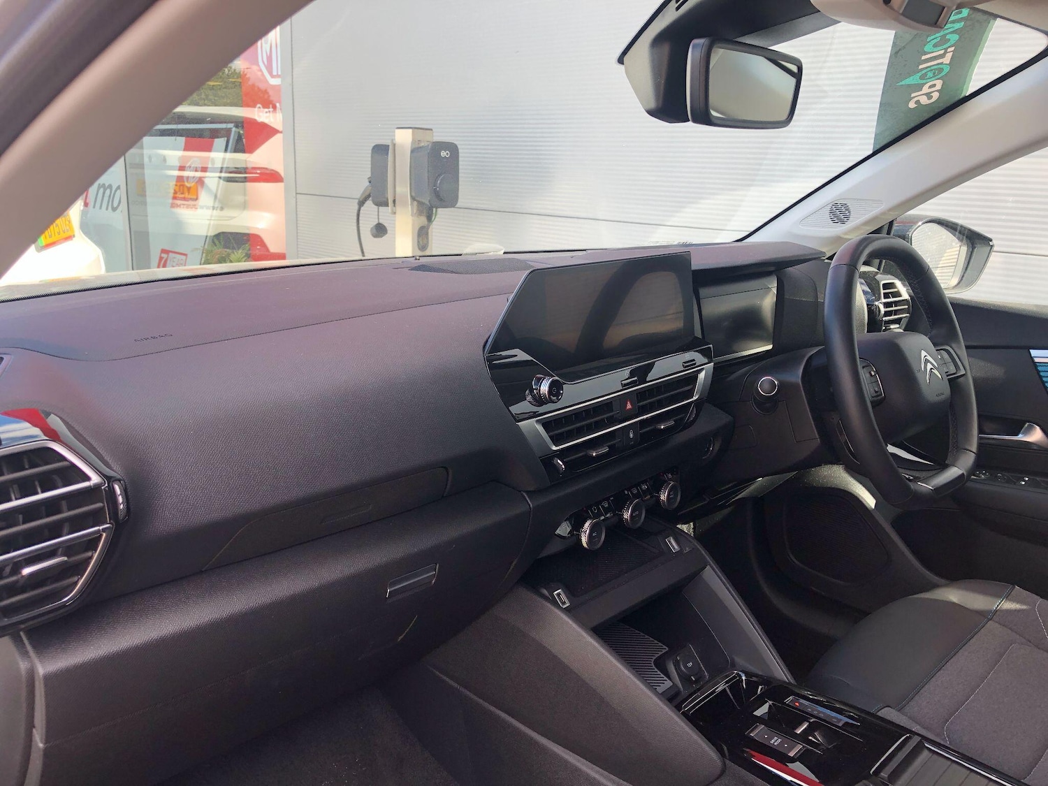 Used Citroen e-C4 2023 for sale - 76042648: Photo 12
