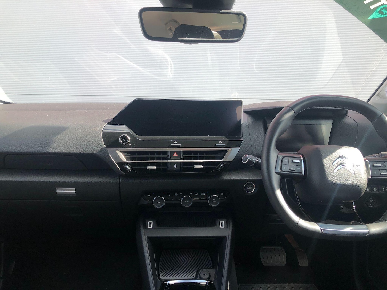 Used Citroen e-C4 2023 for sale - 76042648: Photo 13