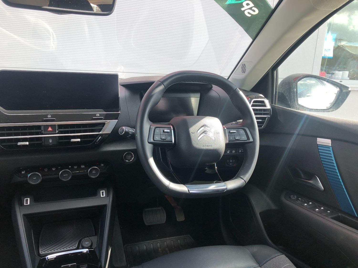 Used Citroen e-C4 2023 for sale - 76042648: Photo 14