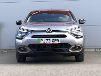 Used Citroen e-C4 2023 for sale - 76042648: Photo