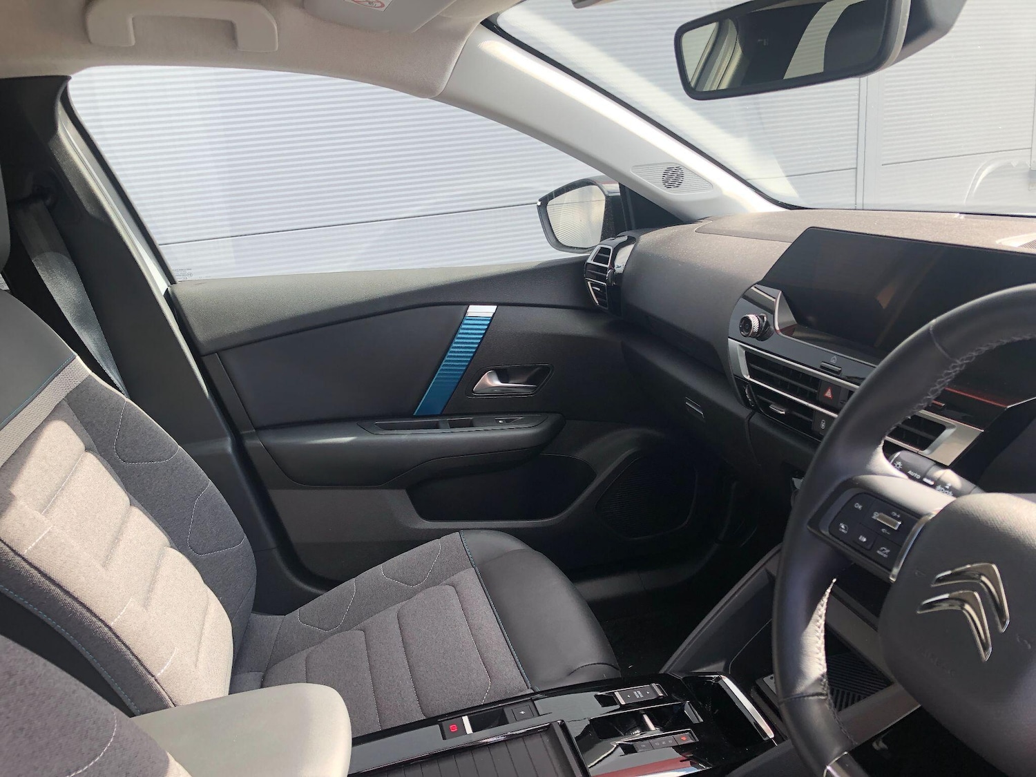 Used Citroen e-C4 2023 for sale - 76042648: Photo 49